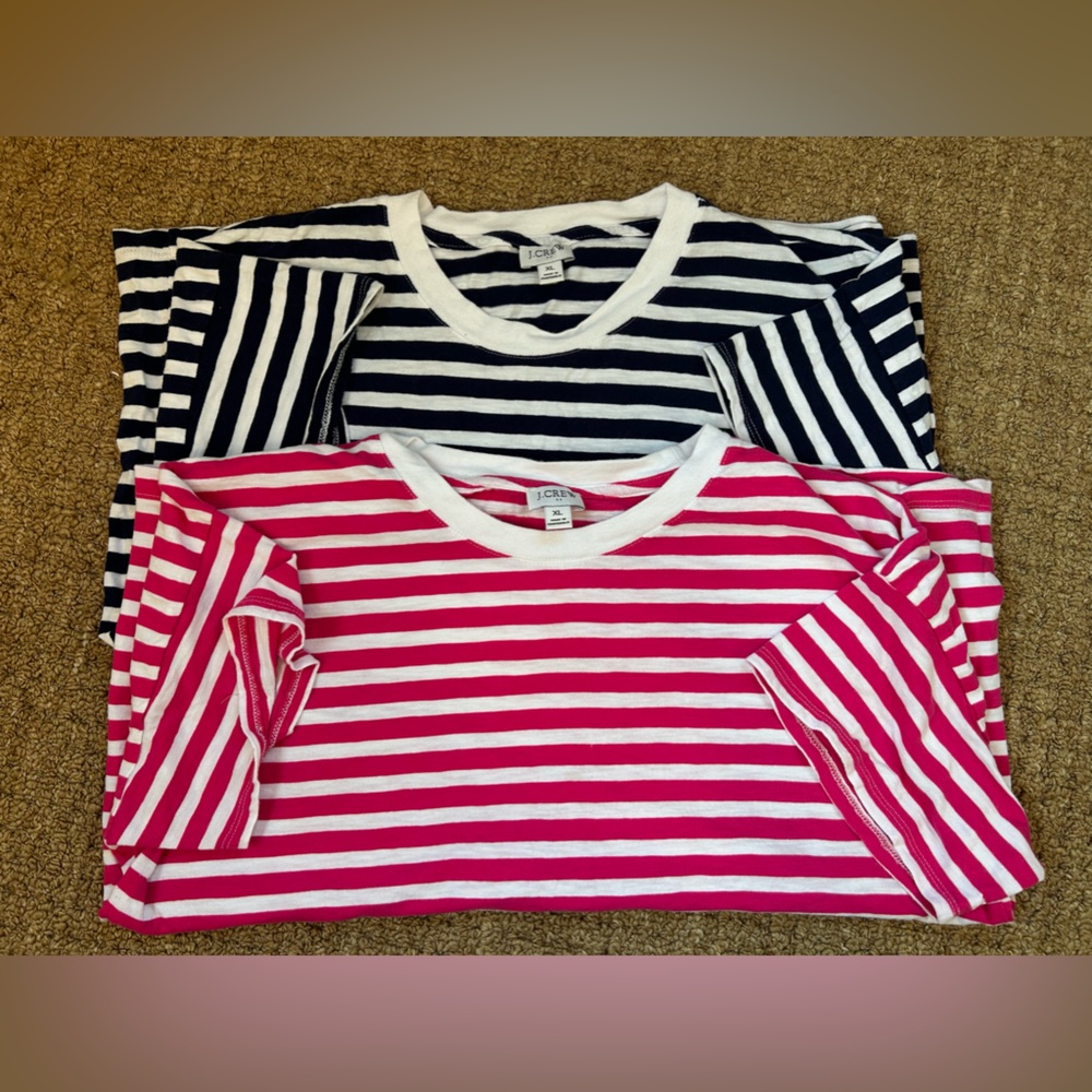 Women J Crew Navy and Pink Ts size XL